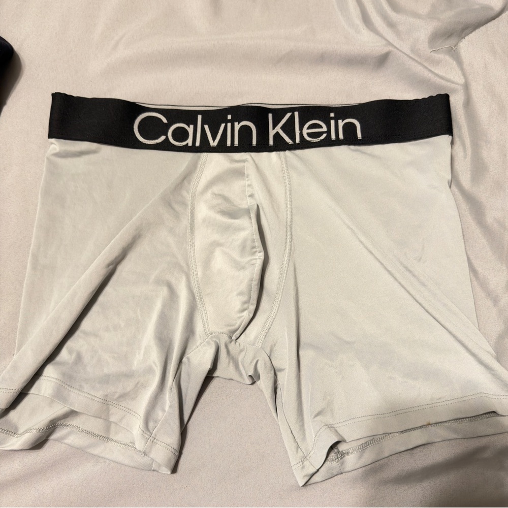 Calvin Klein Light Gray Boxer Briefs with Black Logo Waistband